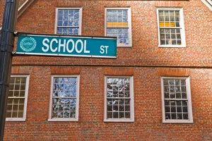 Images Dated 20th April 2010: The Old Corner Bookstore on School street, Freedom Trail, Boston, Masszachusetts USA