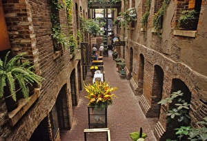 Images Dated 28th May 2010: Old Market Passageway in downtown Omaha, Nebraska, USA