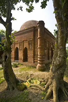 Images Dated 25th December 2007: Old Mosque in Soneragon, Bangladesh, Asia