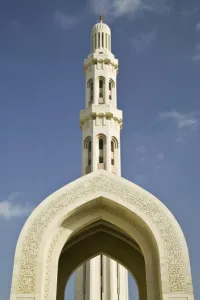 Images Dated 18th February 2007: Oman, Muscat, Al, Ghubrah. Grand Mosque, Minaret View
