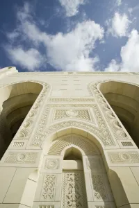 Images Dated 18th February 2007: Oman, Muscat, Al, Ghubrah. Grand Mosque, Exterior / Daytime