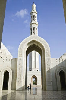 Images Dated 18th February 2007: Oman, Muscat, Al-Ghubrah. Grand Mosque-Minaret View