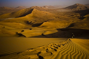 Images Dated 15th February 2009: Oman, Rub Al Khali desert