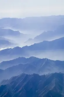 Images Dated 16th February 2007: Oman, Western Hajar Mountains. Aerial View of Western Hajar Mountains