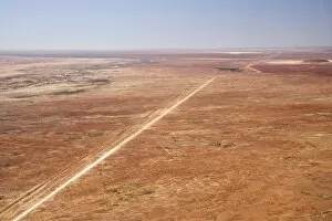 Images Dated 11th September 2006: Oodnadatta Track, and Old Ghan Train Line, near William Creek, Outback, South Australia
