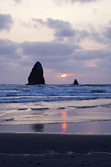 Images Dated 16th May 2012: OR, Cannon Beach, seastacks at sunset