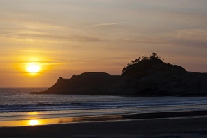 Images Dated 10th May 2012: OR, Cape Kiwanda at sunset