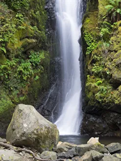 OR, Columbia River Gorge National Scenic Area, Hole in the Wall Falls