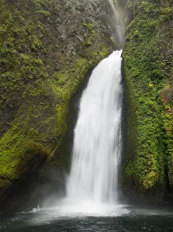 OR, Columbia River Gorge National Scenic Area, Wahclella Falls
