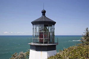 Images Dated 10th May 2012: OR, Oregon Coast, Cape Meares State Scenic Viewpoint, Cape Meares lighthouse, 38