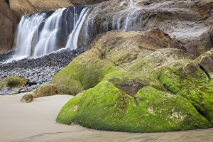 Images Dated 24th April 2012: OR, Oregon Coast, Waterfall and rocks, at Hug Point