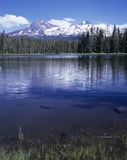 OR, Willamette NF, Scott Lake with North and Middle Sisters