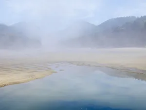 Images Dated 18th May 2022: Oregon, Hug Point. Foggy beach