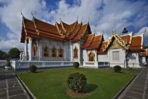 Images Dated 16th February 2006: Ornate architecture of the Ordination Hall (Ubosot Hall) at Wat Benchamabophit, Bangkok