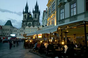 Images Dated 4th May 2004: outdoor restaurant, Czech Republic, prague