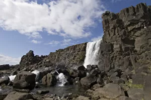 Images Dated 27th May 2007: Oxararfoss waterfall on Mid-Atlantic Rift, Thingvellir National Park, Iceland