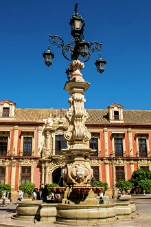 Images Dated 26th September 2024: Palacio Arzobispal and Fuente Farola, Plaza Virgen de los Reyes, Seville, Andalusia, Spain