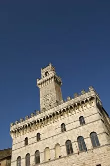 Images Dated 29th April 2007: Palazzo Comunale, Montepulciano, Val d Orcia, Siena province, Tuscany, Italy