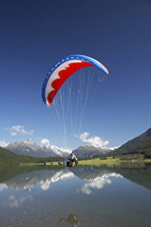 Images Dated 21st December 2007: Paraglider, Diamond Lake, Paradise, near Glenorchy, Queenstown Region, South Island