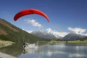 Images Dated 21st December 2007: Paraglider, Diamond Lake, Paradise, near Glenorchy, Queenstown Region, South Island
