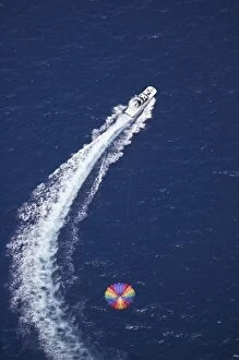 Paraglider, Green Island, Great Barrier Reef Marine Park, North Queensland, Australia
