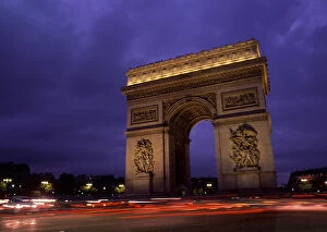 Images Dated 3rd September 2003: Paris, France. Famous Arc de Triomphe Monument at Sunset