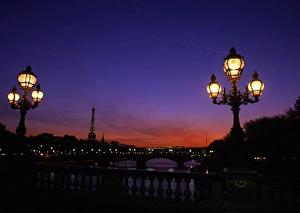 Images Dated 3rd September 2003: Paris, France. Famous Bridges at Night over the River Seine