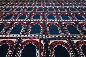 Images Dated 23rd November 2005: Pattern created by prayer rugs in Islamic mosque, Cairo, Egypt
