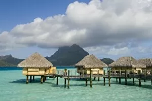 Images Dated 17th October 2006: Pearl Beach Resort, Bora-Bora, French Polynesia