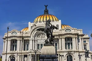 William Perry Prints: Pegasus statue in front of Palacio de Bellas Artes, Mexico City, Mexico