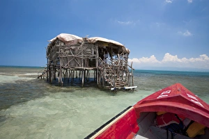 Images Dated 8th May 2006: Pelican Bar, Treasure Beach, Lovers Leap, Jamaica South Coast