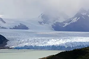 Images Dated 10th February 2008: The Perito Moreno Glacier located in the Los Glaciares National Park in the south