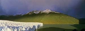 Images Dated 11th October 2012: Perito Moreno Glacier in the Los Glaciares National Park, Patagonia, Argentina