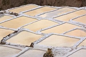 Images Dated 10th October 2006: Peru, Salinas, Salt pans or pools used to make salt since time of Incas
