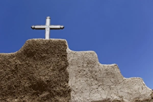 Images Dated 11th February 2011: Picuris Pueblo, New Mexico, United States. Old adobe church on the reservation