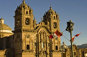 Images Dated 22nd July 2010: Plaza de Armas, the center of Cuzco, Peru
