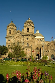 Images Dated 22nd July 2010: Plaza de Armas, the center of Cuzco, Peru