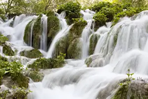 Images Dated 4th May 2010: The Plitvice Lakes in the National Park Plitvicka Jezera in Croatia. The lower lakes