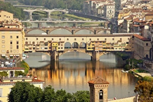 Italy Gallery: Ponte Vecchio Covered Bridge Arno River Reflection Florence Italy Bridge is the oldest