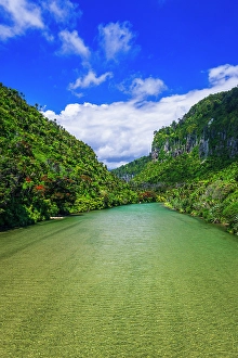 Images Dated 16th January 2024: The Pororari River, Paparoa National Park, Punakaiki, New Zealand