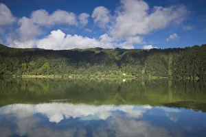 Images Dated 20th May 2017: Portugal, Azores, Sao Miguel Island, Furnas. Lago das Furnas Lake