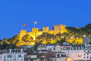 Images Dated 23rd May 2015: Portugal, Lisbon, Sao Jorge Castle at Dusk