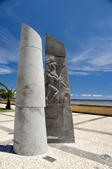 Images Dated 29th May 2010: Portugal, Madeira Island, Funchal. Scenic waterfront promenade, contemporary sculpture