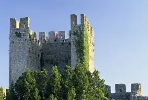 Images Dated 2nd November 2004: Portugal, Obidos. Mother and child inside battlement (tower) of castle, 12th Century