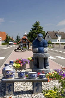 Images Dated 17th June 2006: Pottery sculpture at the entrance to the village of Betschdorf, France