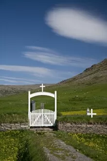 Images Dated 25th June 2007: Private cemetery on the Latrabjerg peninsula, Iceland