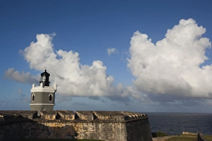 Images Dated 10th December 2009: Puerto Rico, San Juan, Old San Juan, San Felipe del Morro Fort, El Morro lighthouse