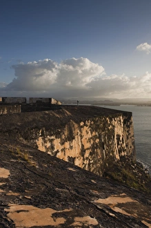 Images Dated 10th December 2009: Puerto Rico, San Juan, Old San Juan, San Felipe del Morro Fort, fortress walls