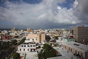 Images Dated 11th December 2009: Puerto Rico, San Juan, Old San Juan, elevated city view from Fort San Cristobal