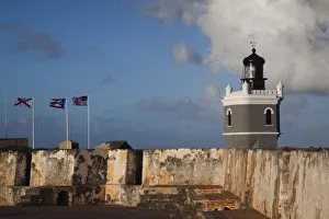 Images Dated 10th December 2009: Puerto Rico, San Juan, Old San Juan, San Felipe del Morro Fort, El Morro lighthouse